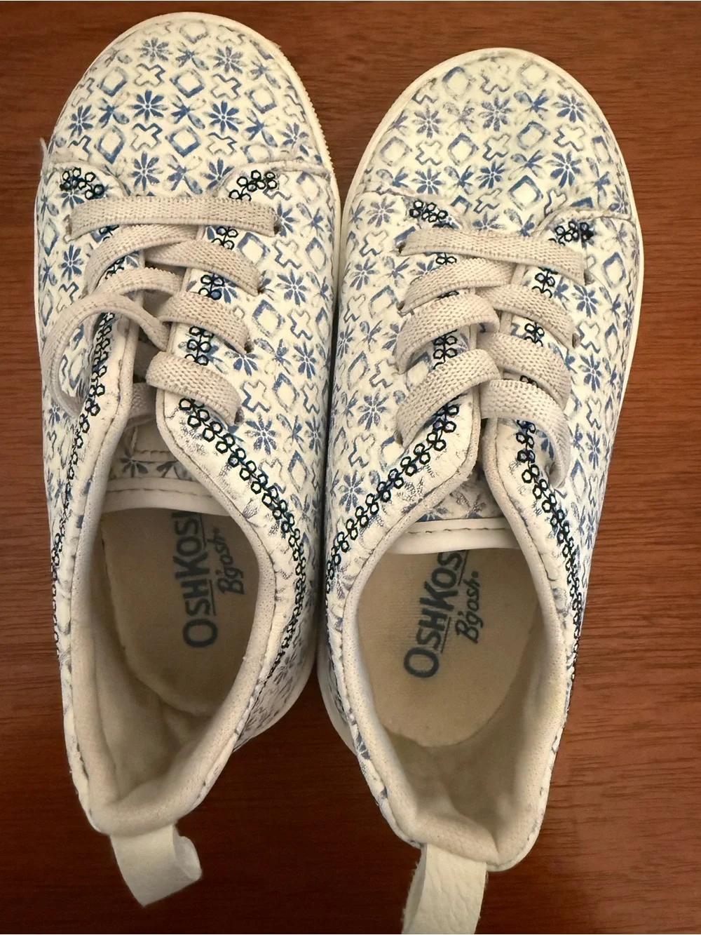 OshKosh B'gosh White and Blue Patterned Canvas Sneakers